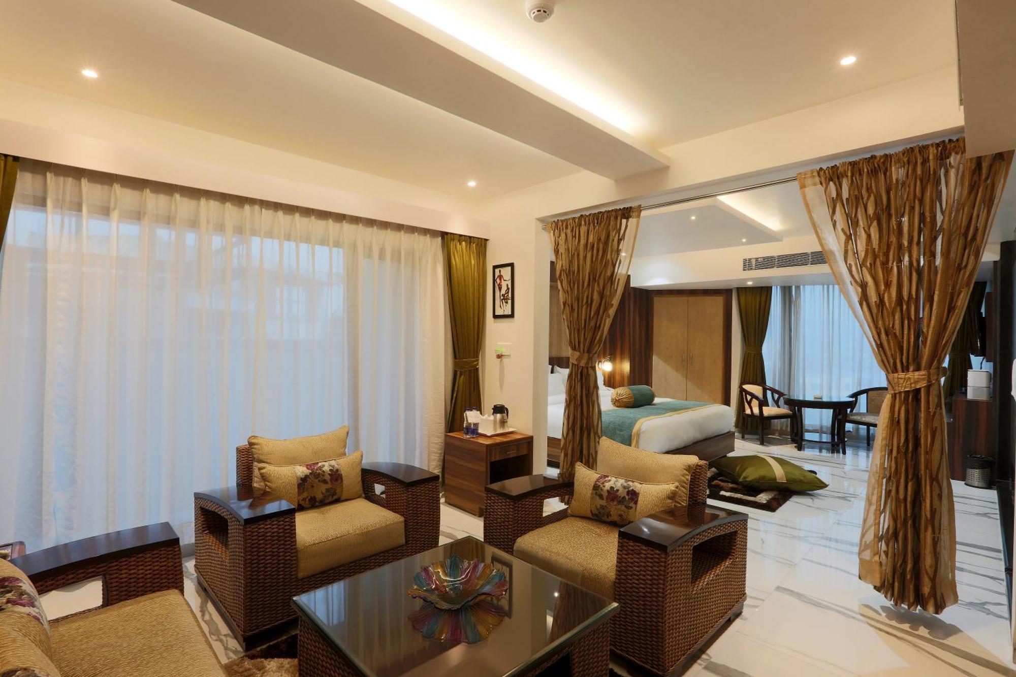 Hotel Prithvi Palace Aerocity Delhi Airport à New Delhi Extérieur photo